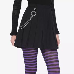 Hot Topic Black Pleated Mini Skirt with Chain L